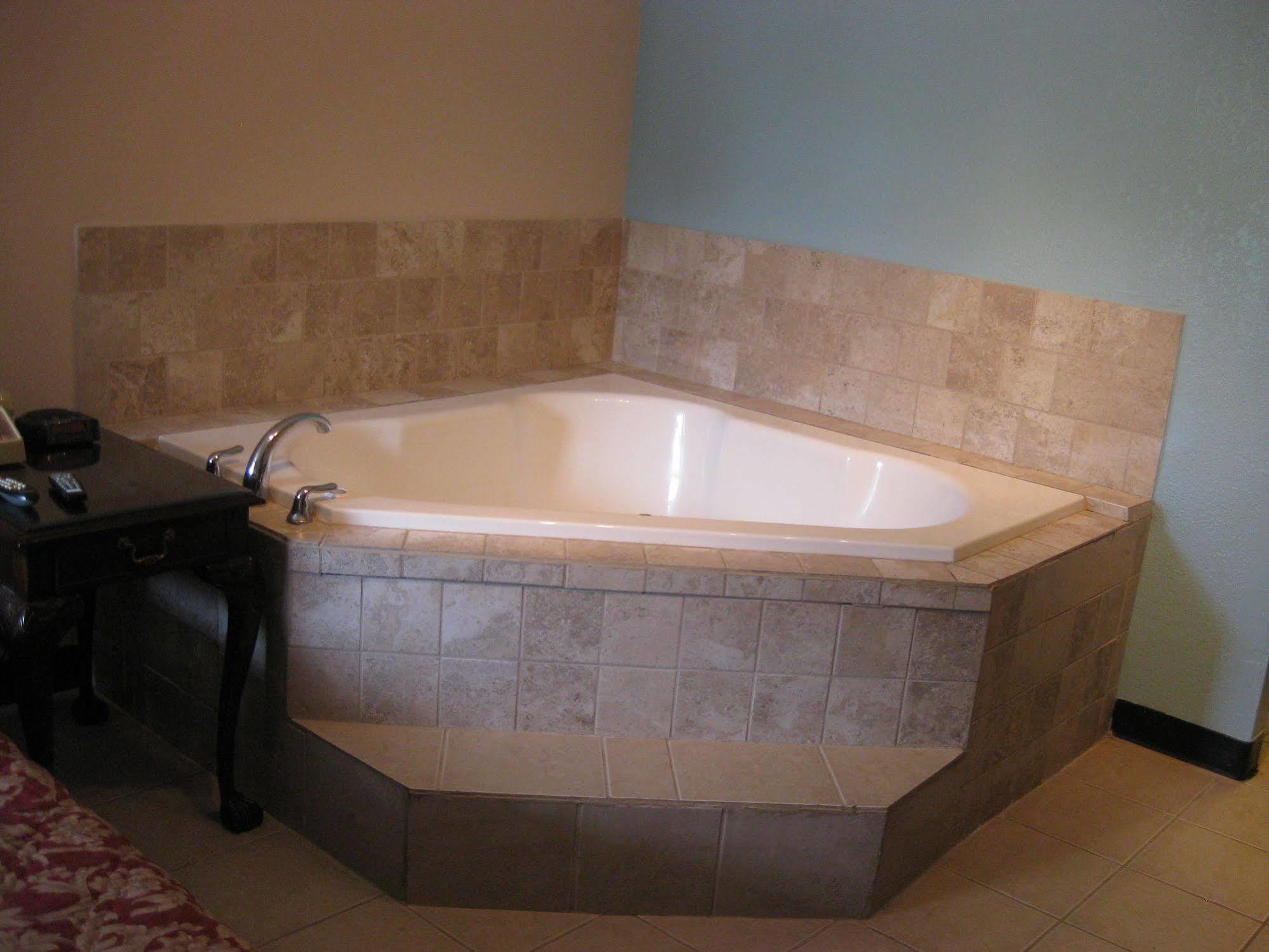 Regency Inn Of Naperville Extérieur photo