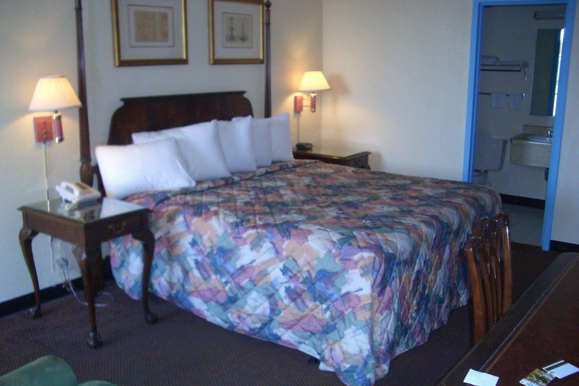 Regency Inn Of Naperville Extérieur photo