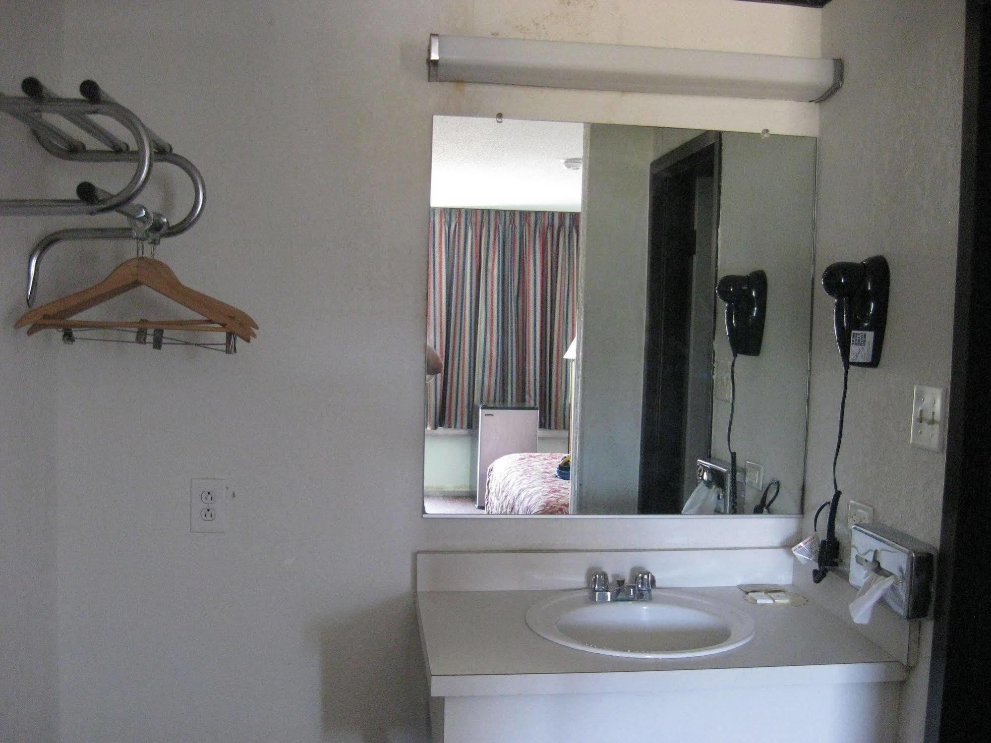 Regency Inn Of Naperville Extérieur photo